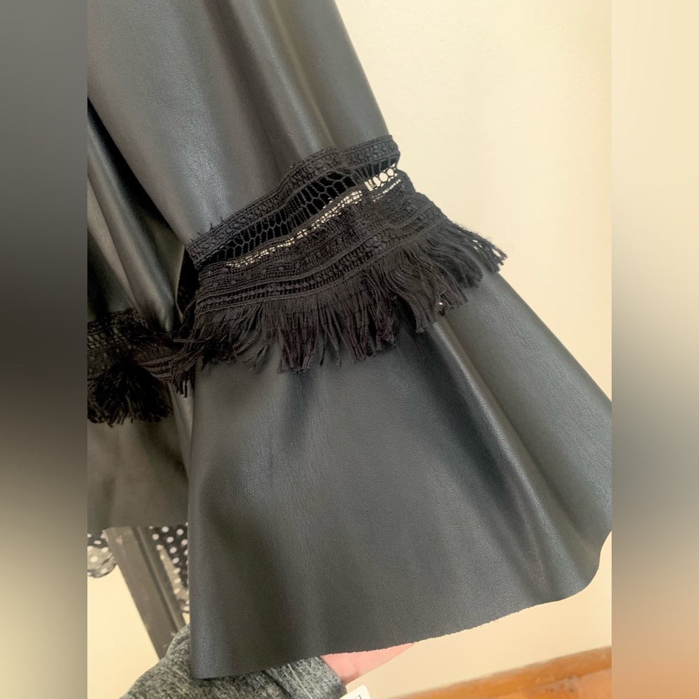 🆕 Pleather Jacket - Picture 4 of 8